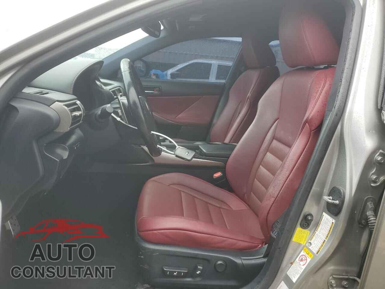 LEXUS IS 2016 - JTHBA1D23G5038566