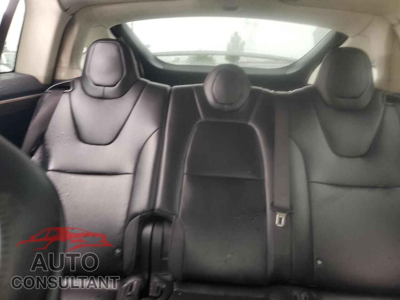 TESLA MODEL X 2017 - 5YJXCDE23HF078437