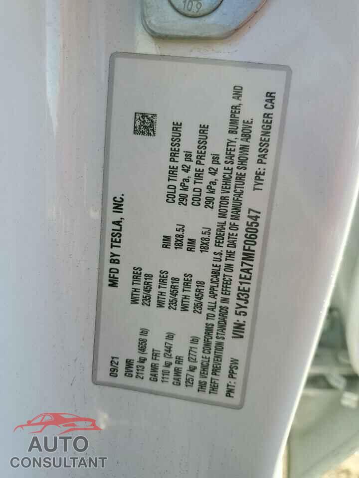 TESLA MODEL 3 2021 - 5YJ3E1EA7MF060547
