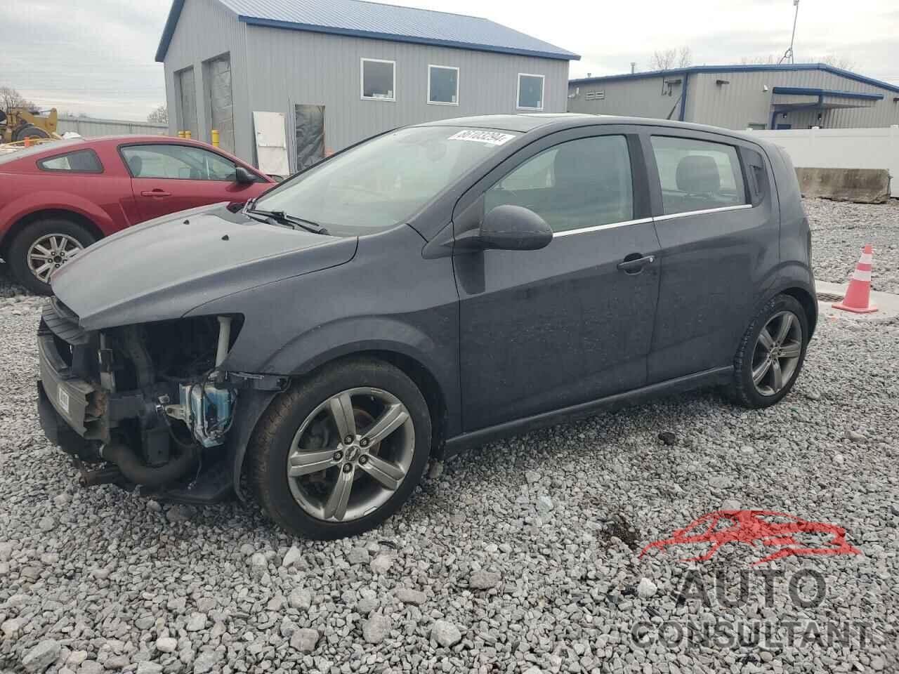 CHEVROLET SONIC 2013 - 1G1JG6SB0D4200417