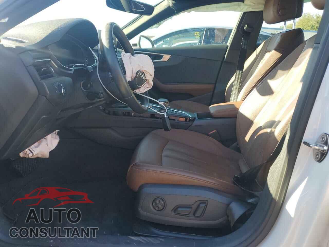 AUDI A4 2019 - WAUENAF4XKA073104