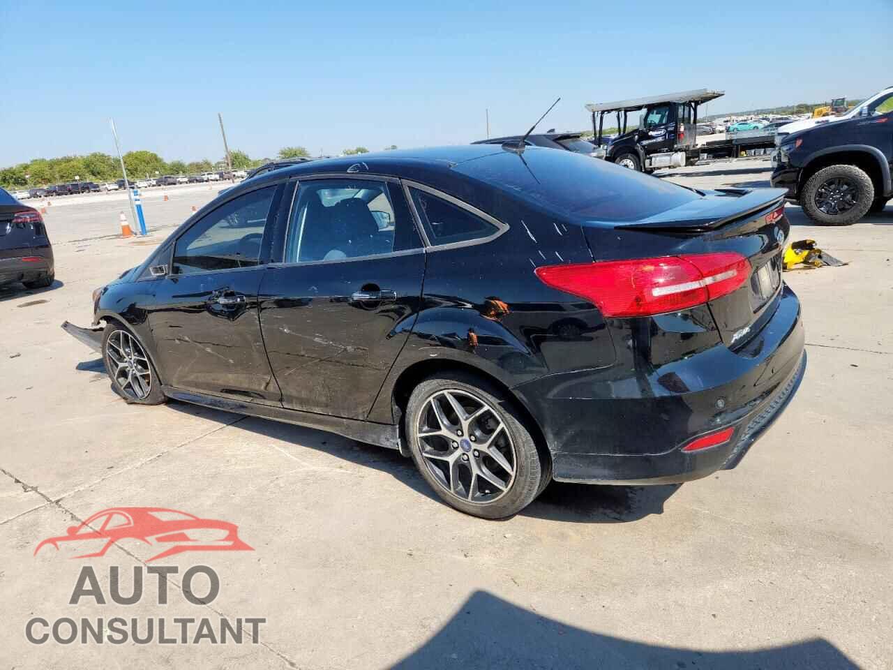 FORD FOCUS 2016 - 1FADP3F26GL244757