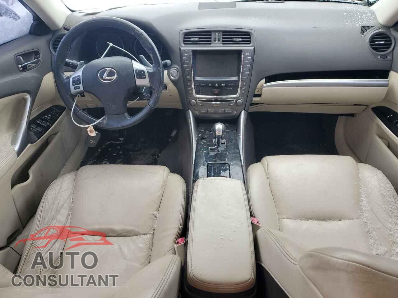 LEXUS IS 2011 - JTHCE5C20B5000593