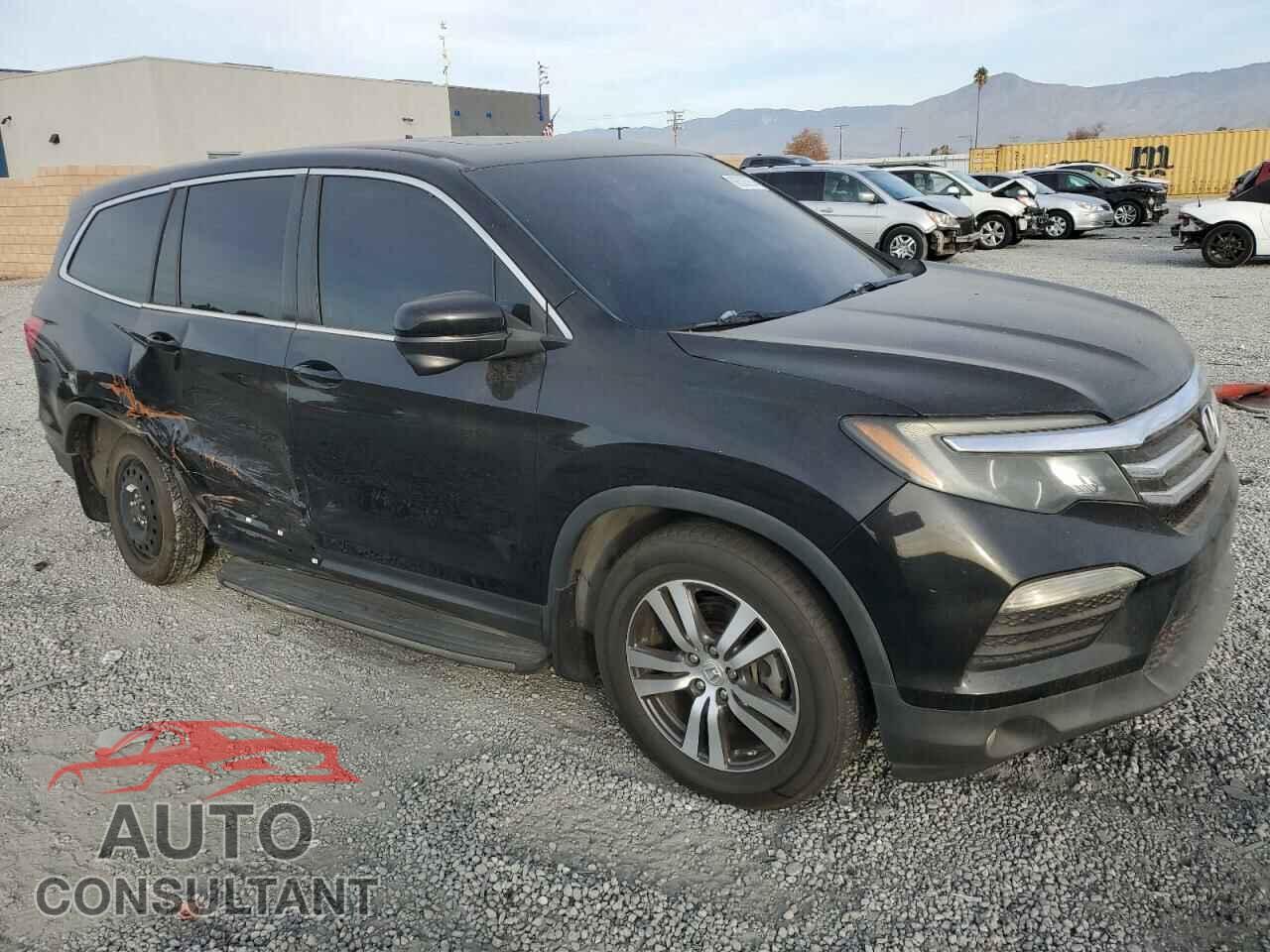 HONDA PILOT 2017 - 5FNYF5H77HB003572