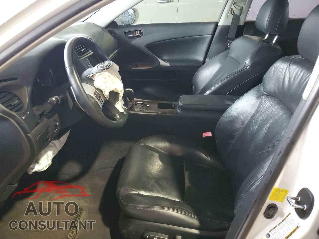 LEXUS IS 2012 - JTHBF5C20C5173458