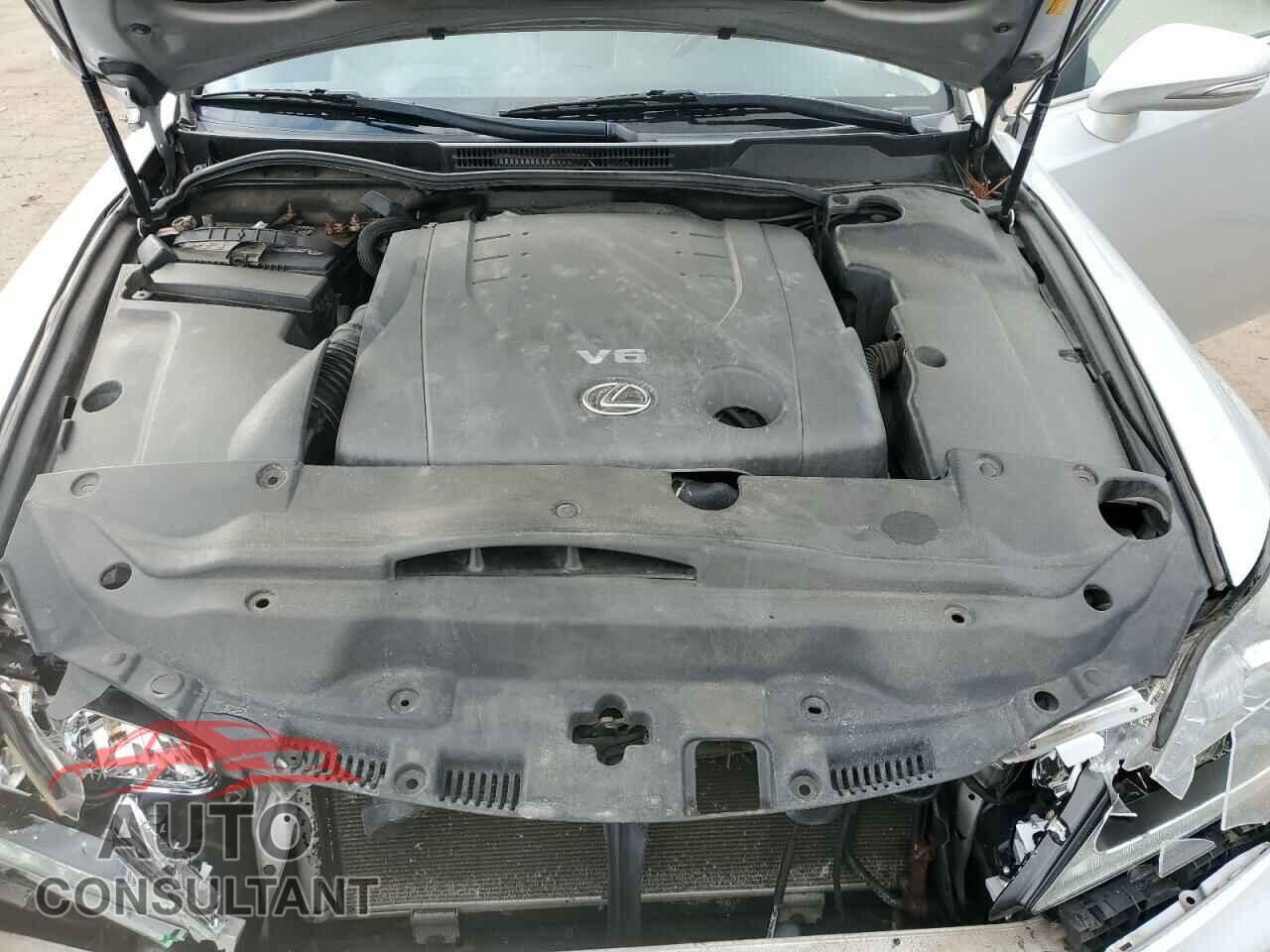 LEXUS IS 2012 - JTHCF5C20C5058301