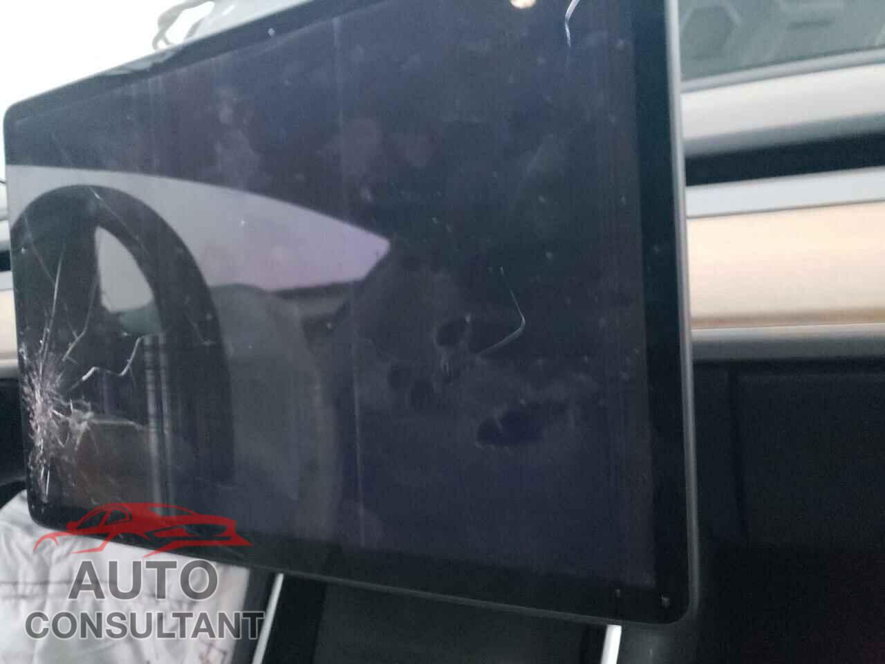 TESLA MODEL 3 2018 - 5YJ3E1EA5JF008202