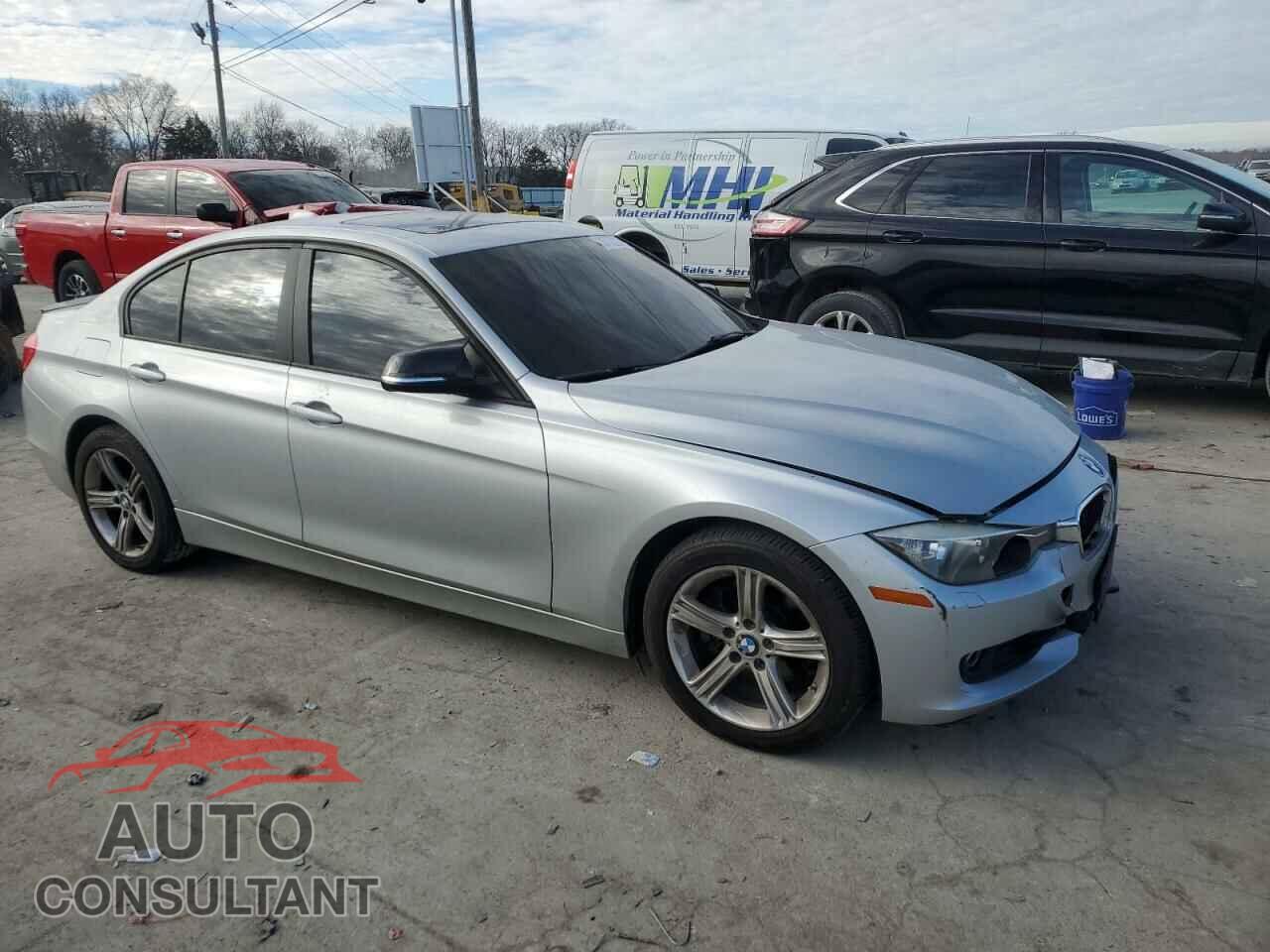 BMW 3 SERIES 2013 - WBA3C1C53DF437783