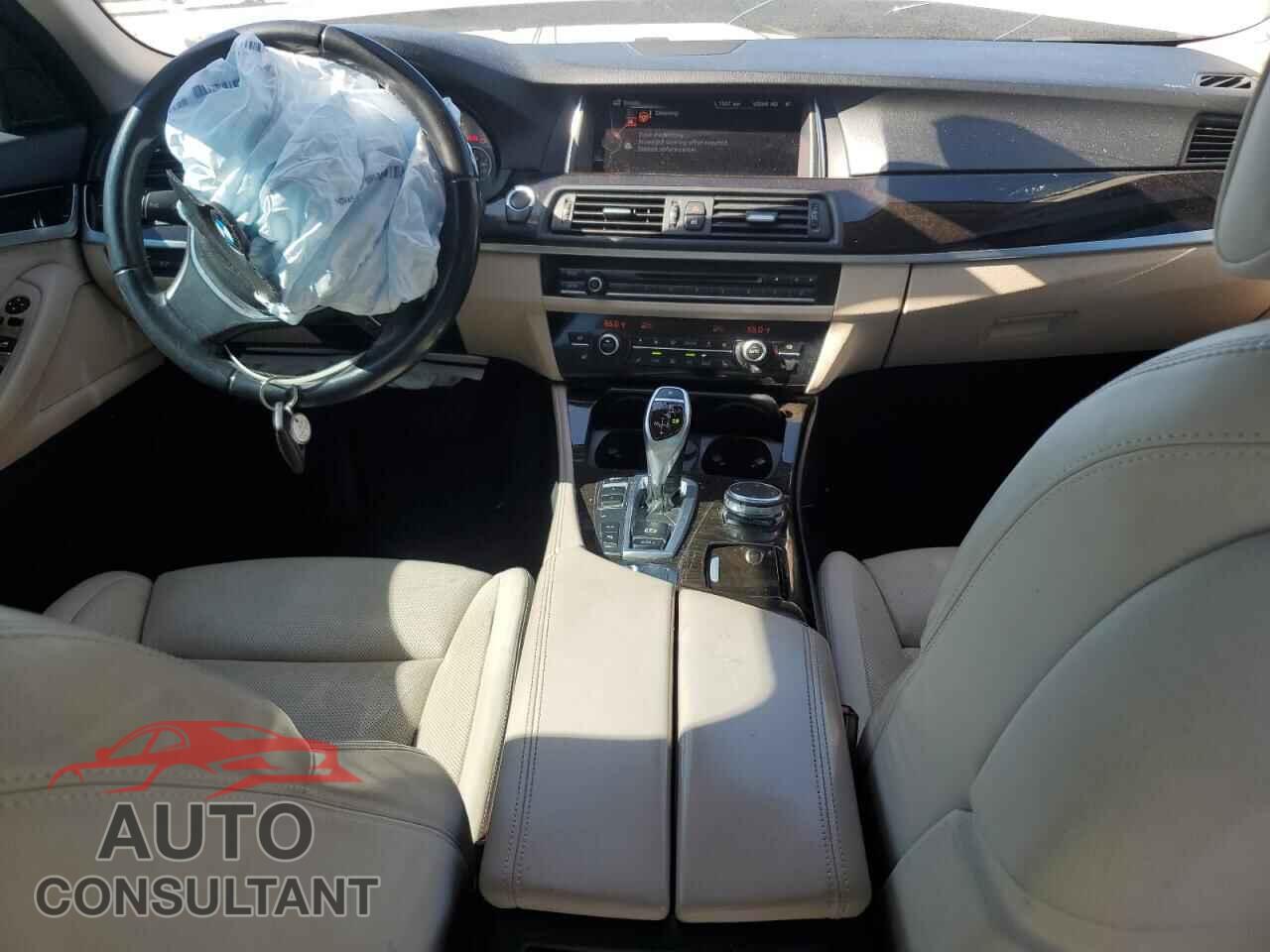 BMW 5 SERIES 2016 - WBA5B1C50GG554151