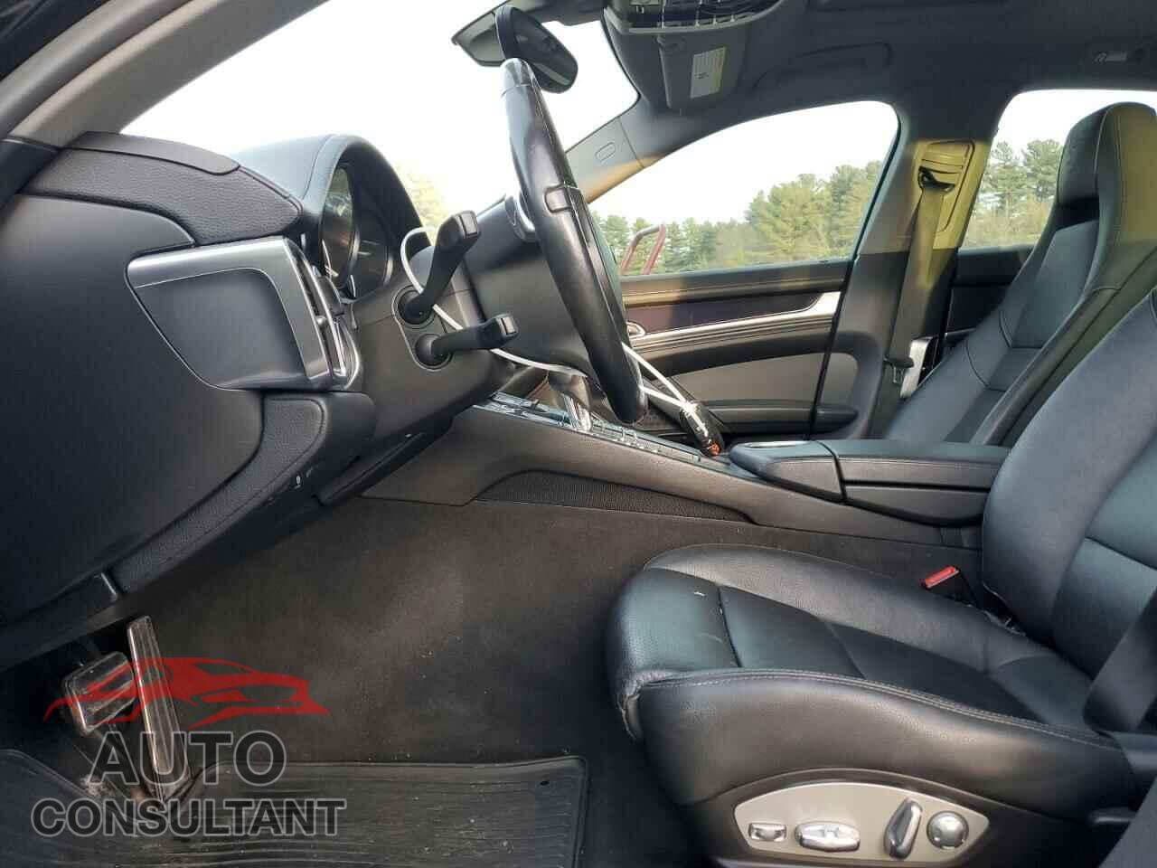 PORSCHE PANAMERA 2013 - WP0AA2A72DL017783