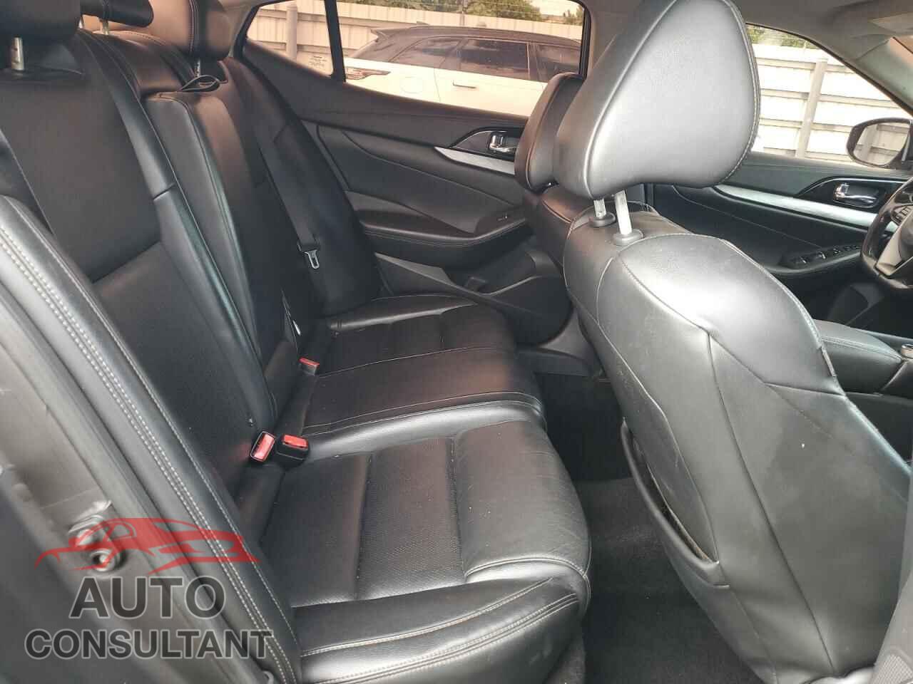 NISSAN MAXIMA 2016 - 1N4AA6AP1GC441604