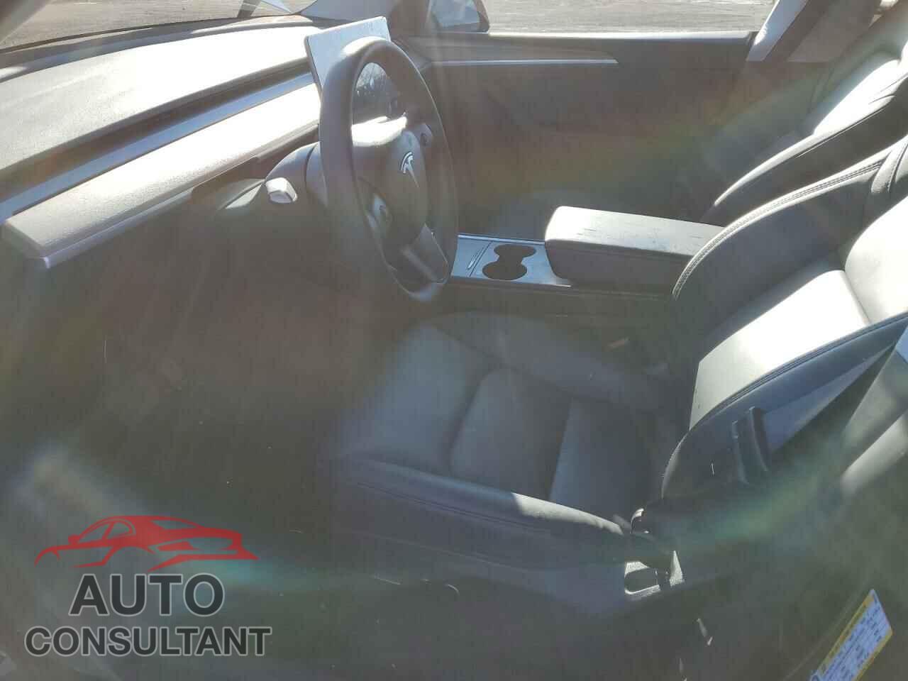 TESLA MODEL Y 2023 - 7SAYGDEE5PA202354