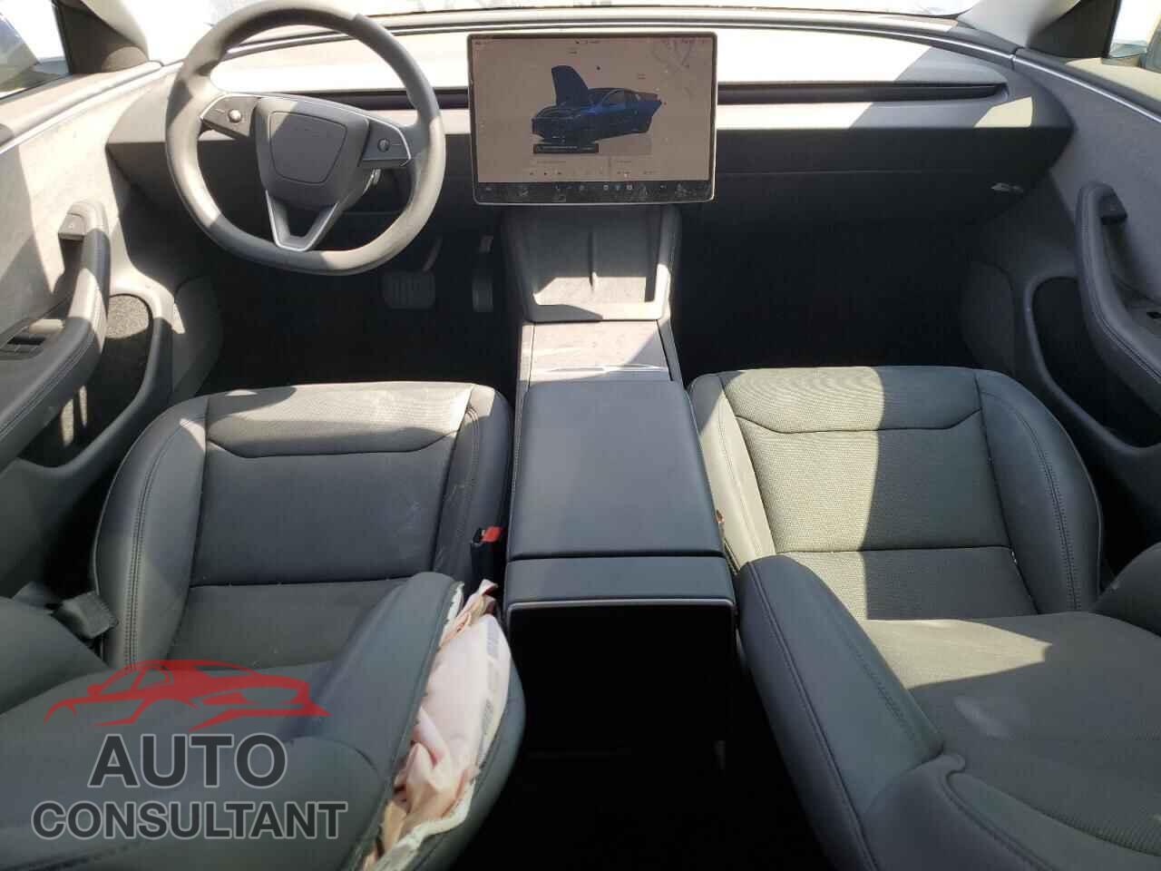 TESLA MODEL 3 2025 - 5YJ3E1EA3SF017062
