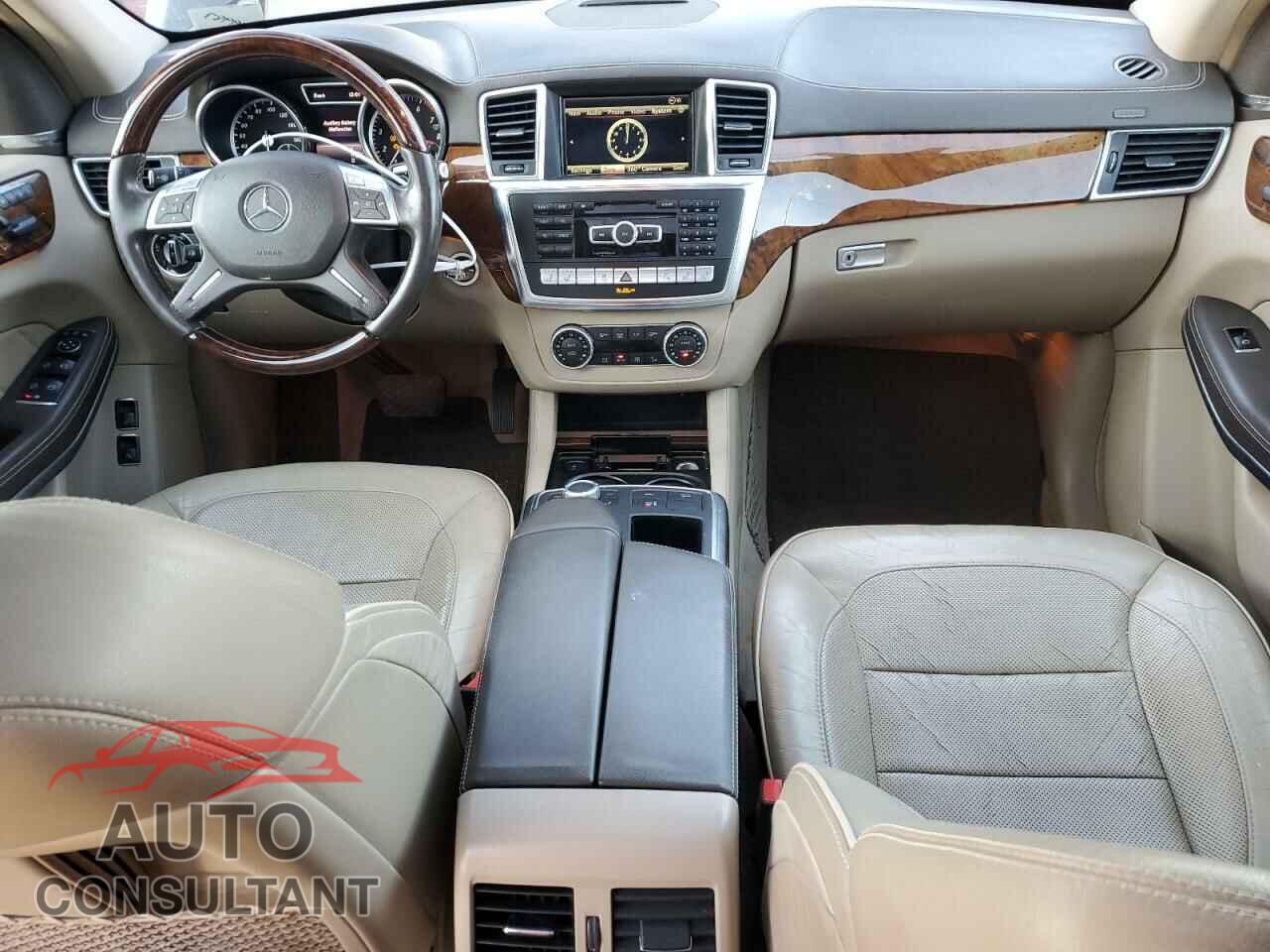 MERCEDES-BENZ GL-CLASS 2014 - 4JGDF7DE4EA323625