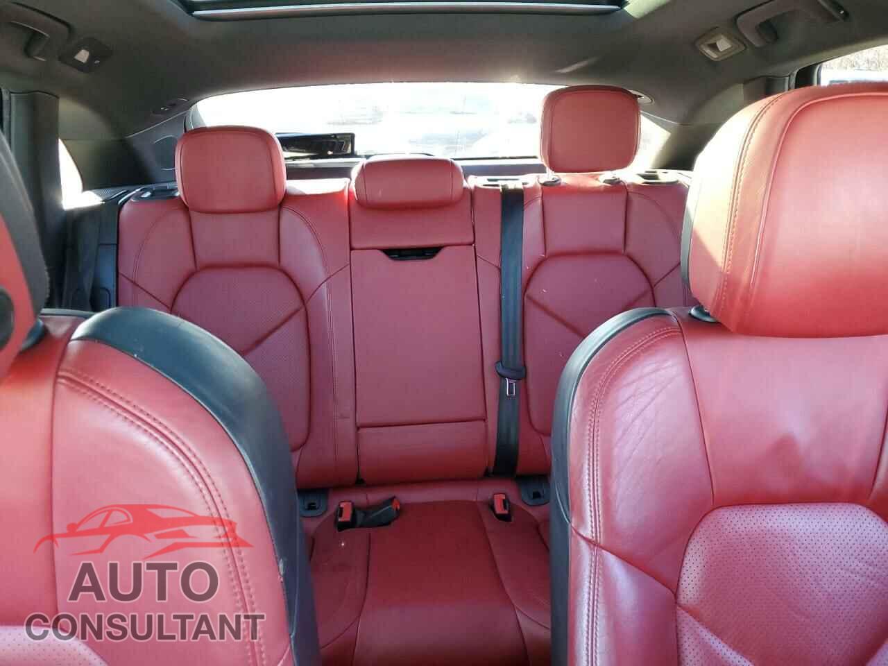 PORSCHE MACAN 2017 - WP1AA2A50HLB08344
