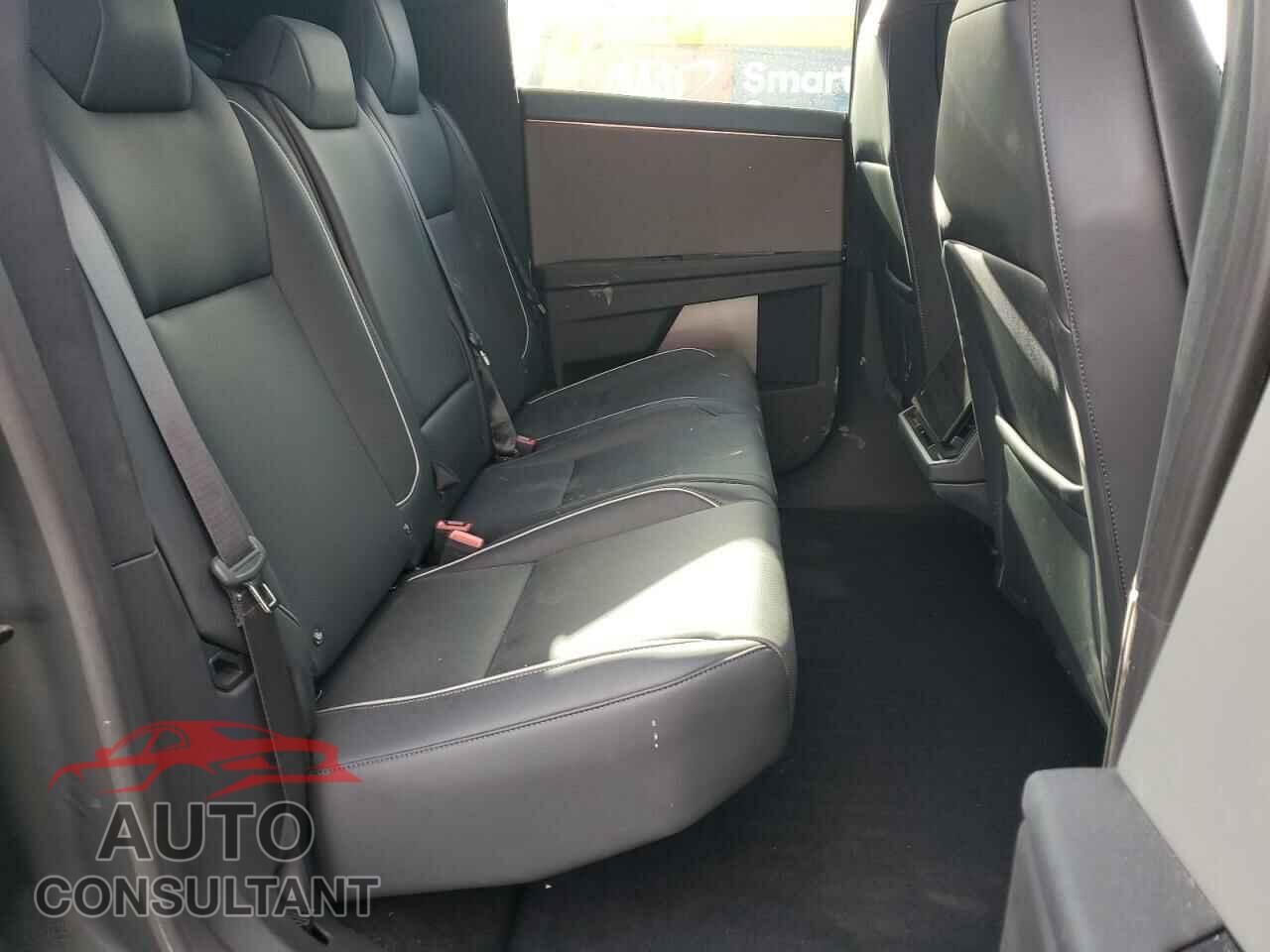 TESLA CYBERTRUCK 2024 - 7G2CEHEE4RA036882