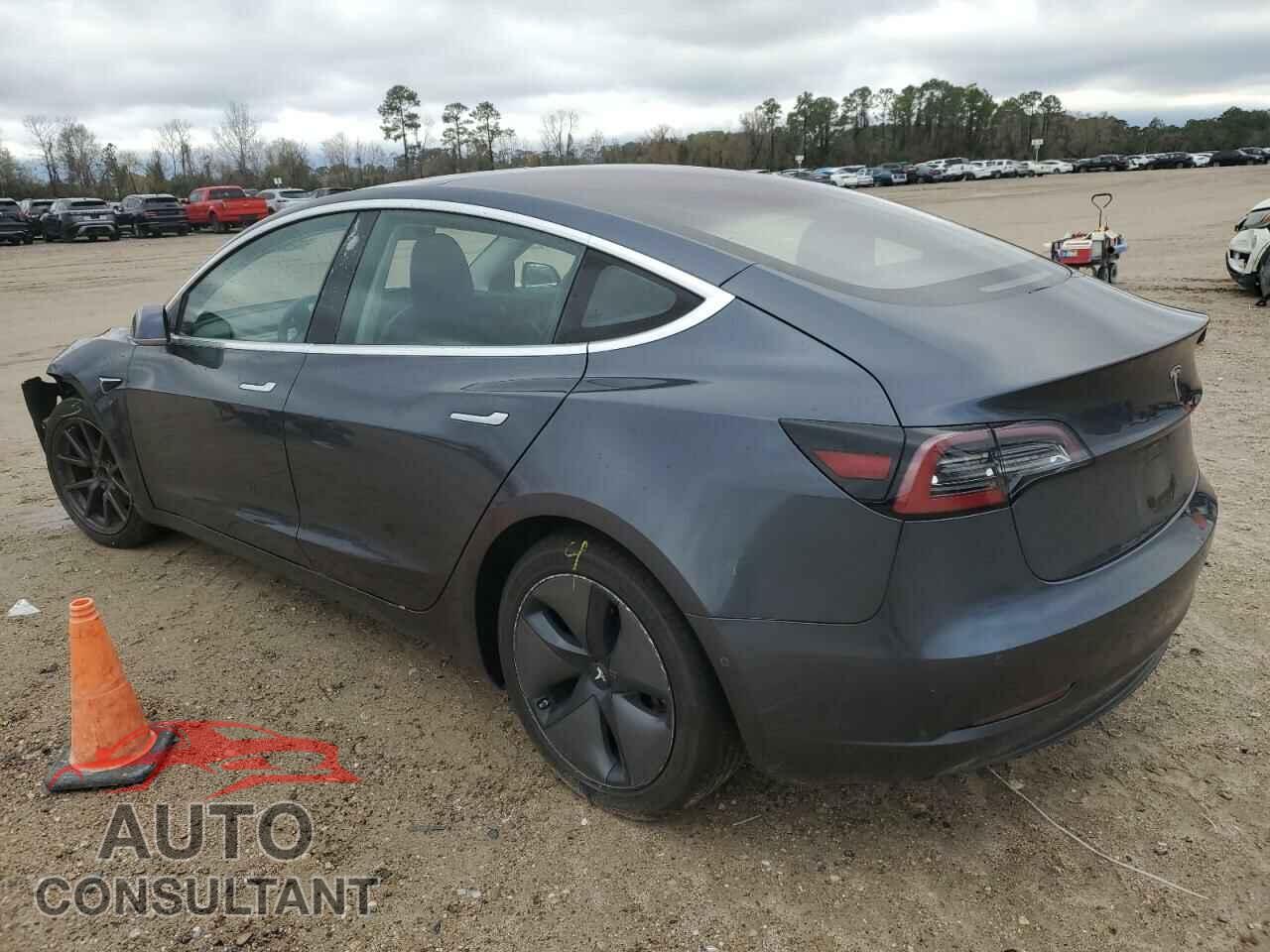 TESLA MODEL 3 2018 - 5YJ3E1EA2JF028147