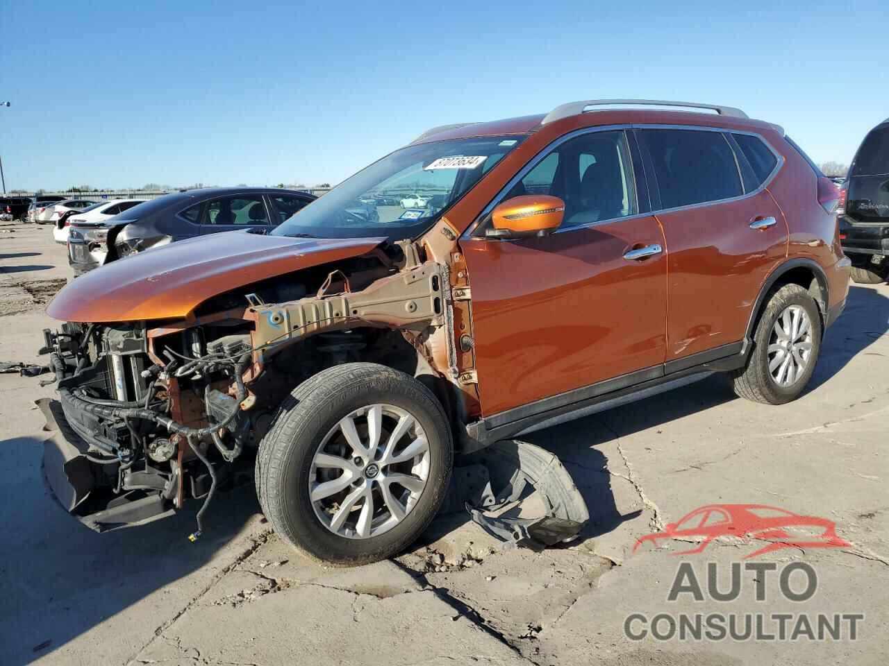 NISSAN ROGUE 2018 - 5N1AT2MV8JC756717