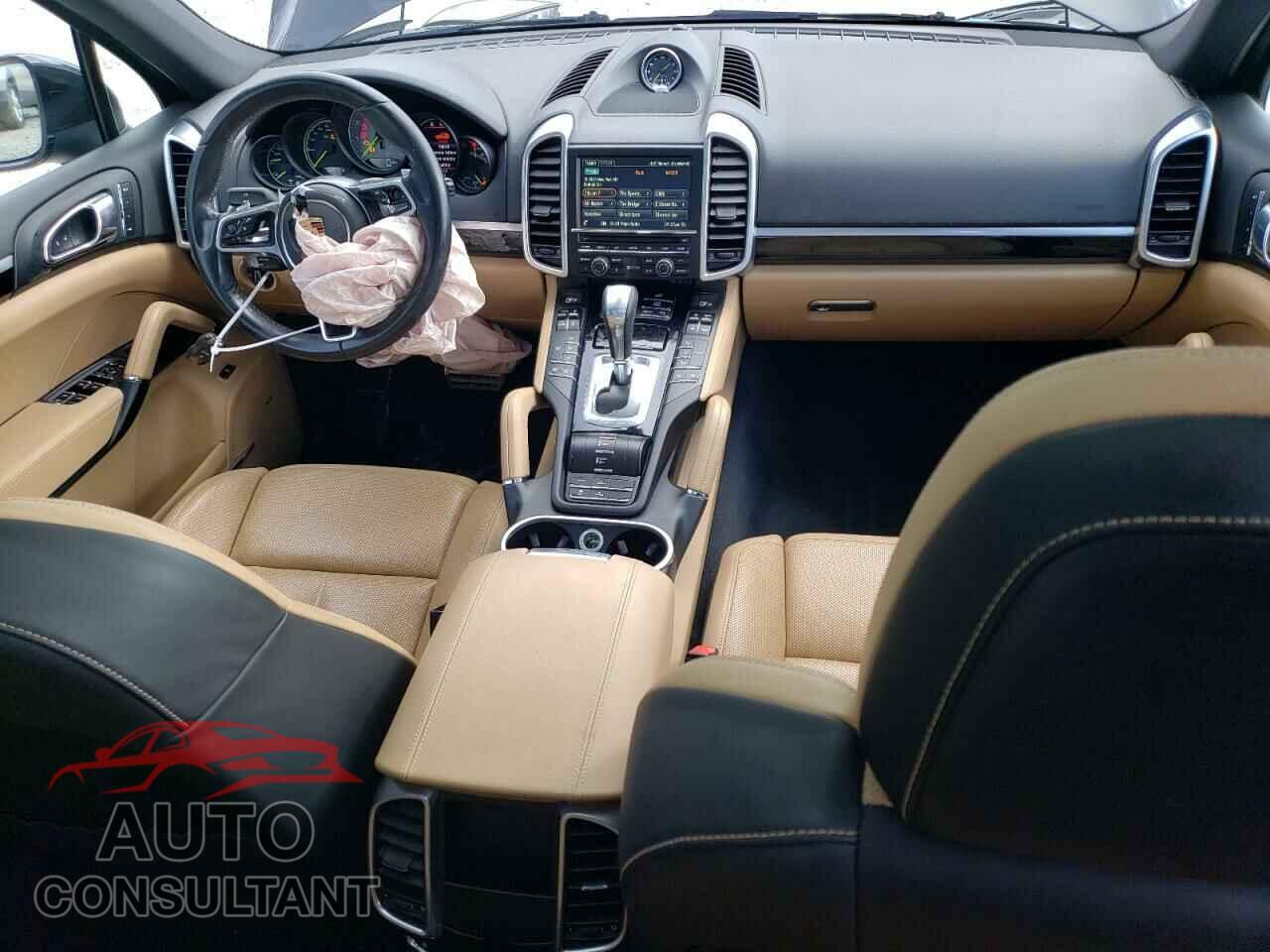 PORSCHE CAYENNE 2016 - WP1AE2A29GLA17128