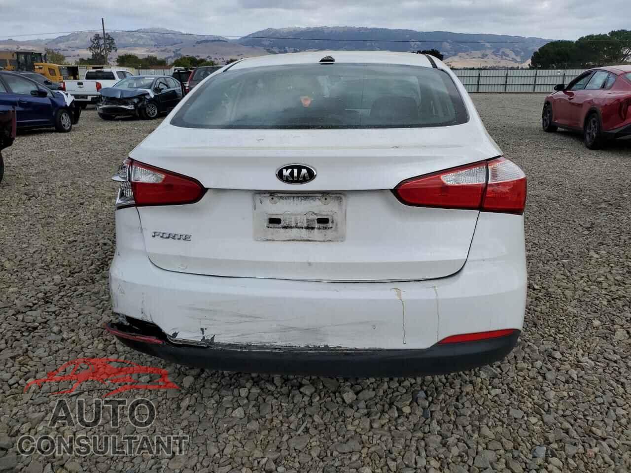 KIA FORTE 2015 - KNAFX4A67F5356602