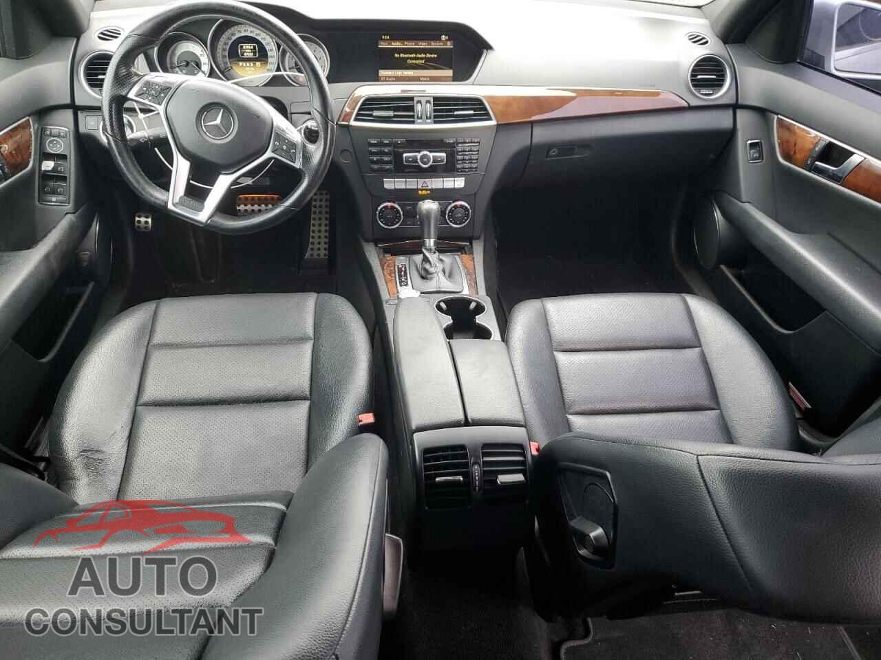 MERCEDES-BENZ C-CLASS 2012 - WDDGF8BB4CR192023