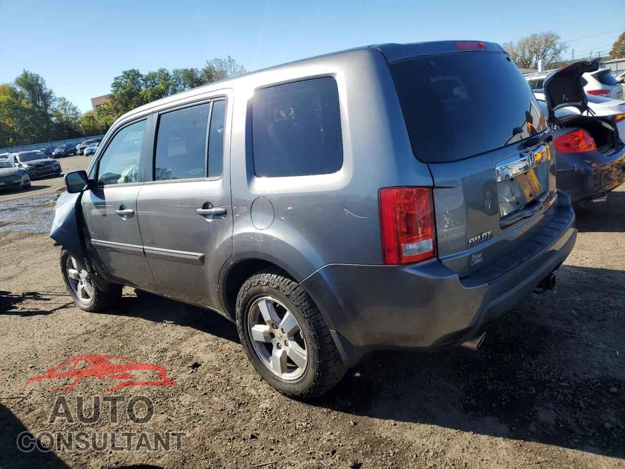 HONDA PILOT 2011 - 5FNYF4H70BB098252