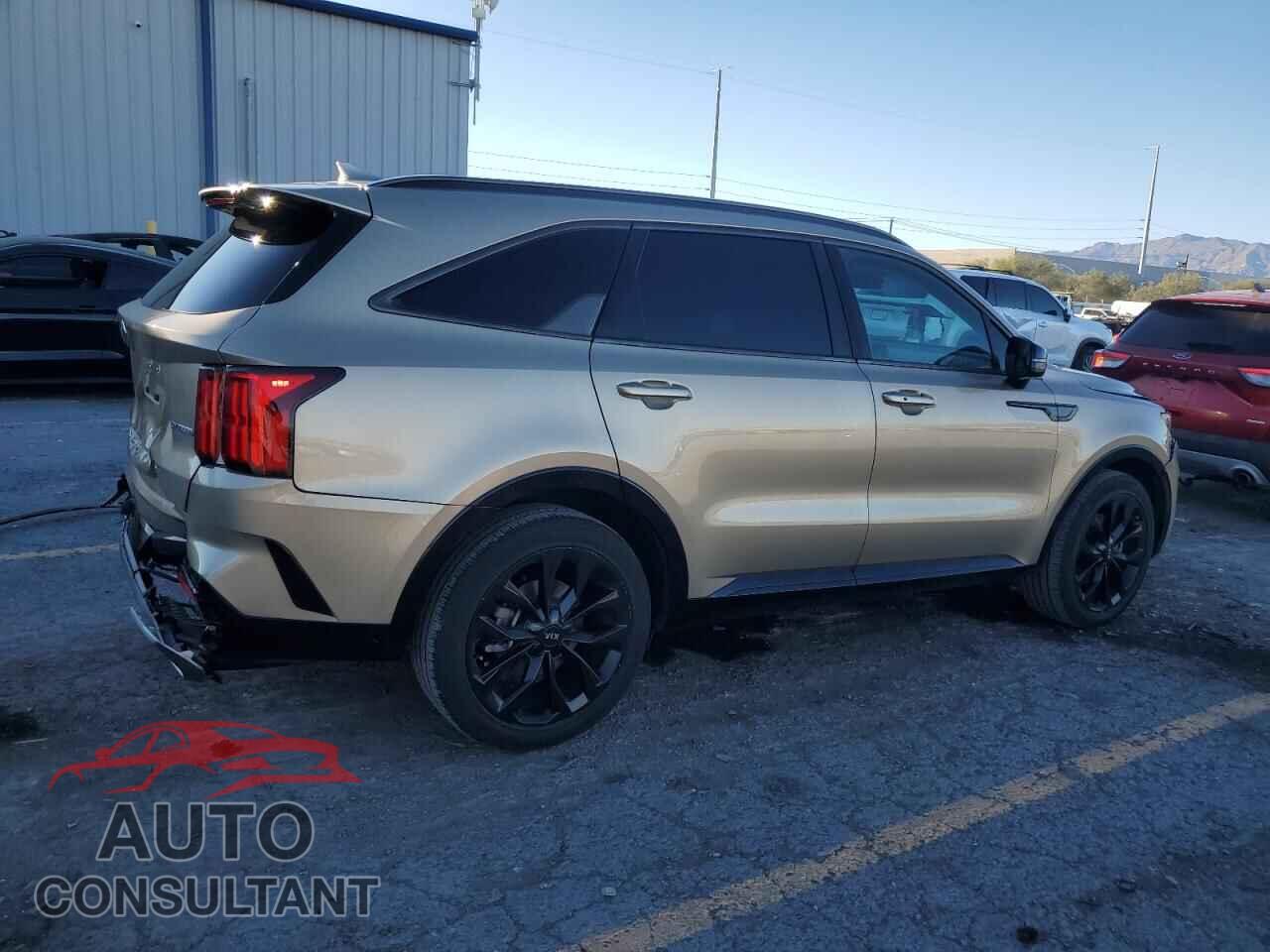 KIA SORENTO 2021 - 5XYRK4LFXMG028686