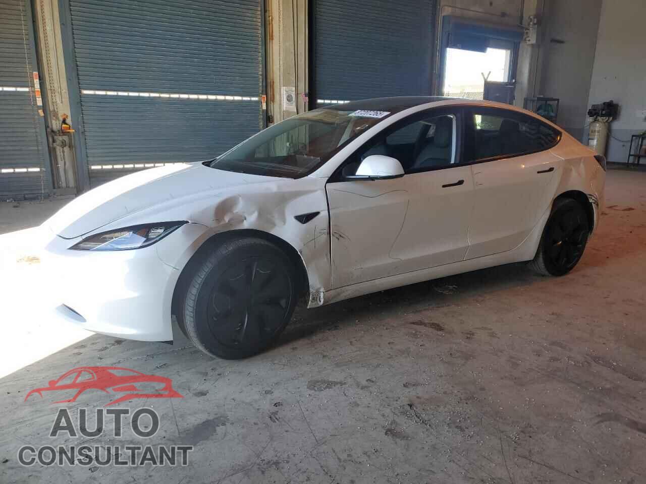 TESLA MODEL 3 2025 - 5YJ3E1EA6SF920841