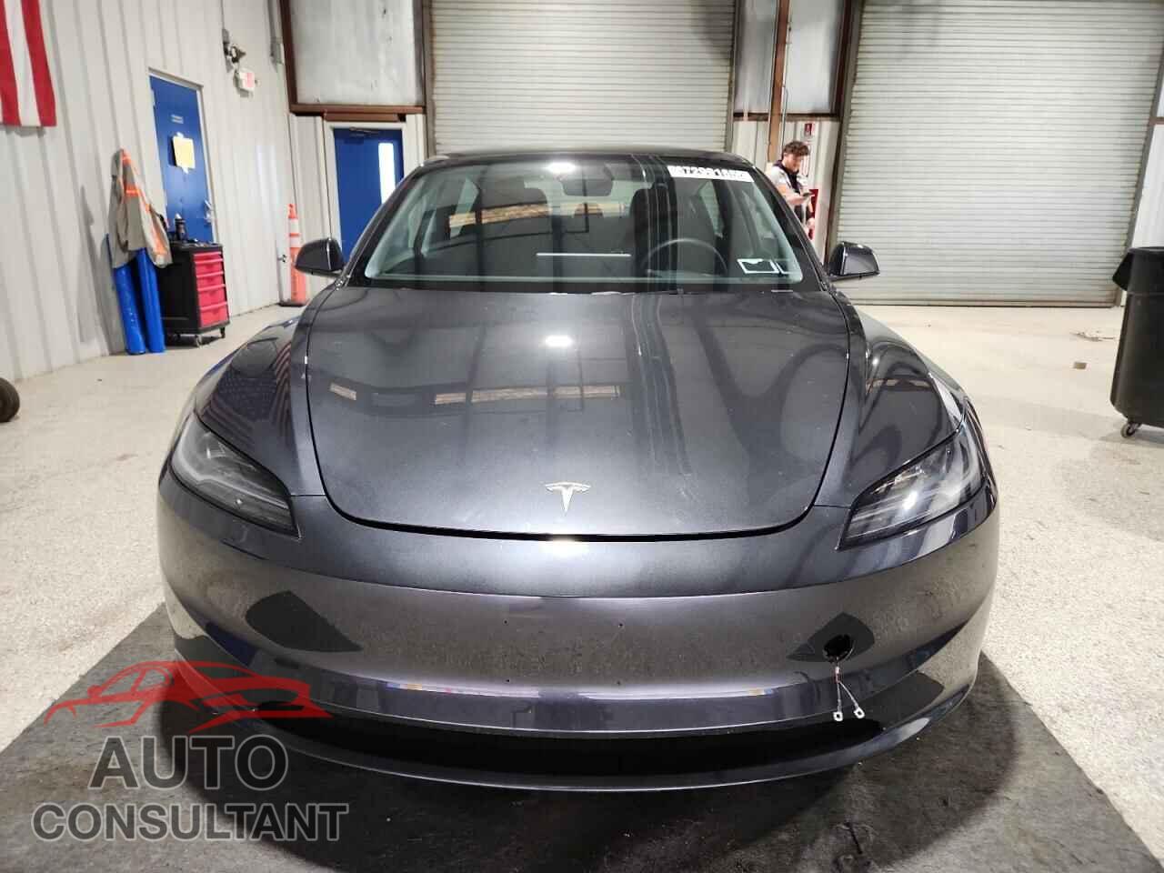 TESLA MODEL 3 2024 - 5YJ3E1EB6RF745705