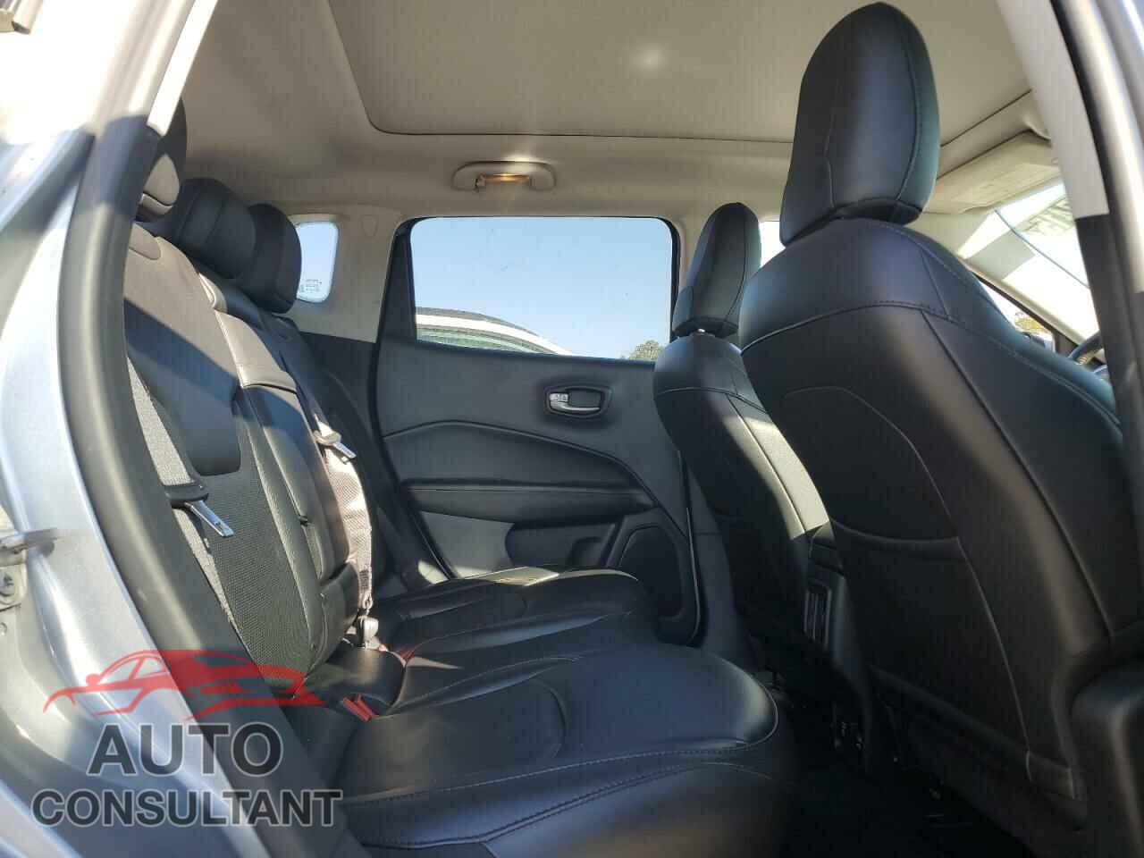 JEEP COMPASS 2019 - 3C4NJDCB2KT594233