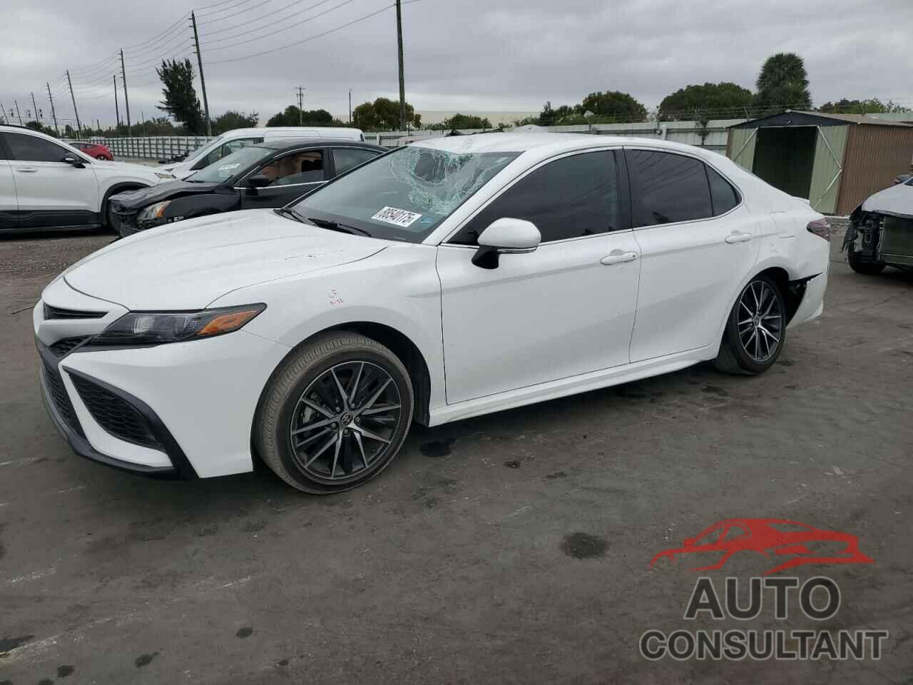TOYOTA CAMRY 2024 - 4T1T11AK8RU841761