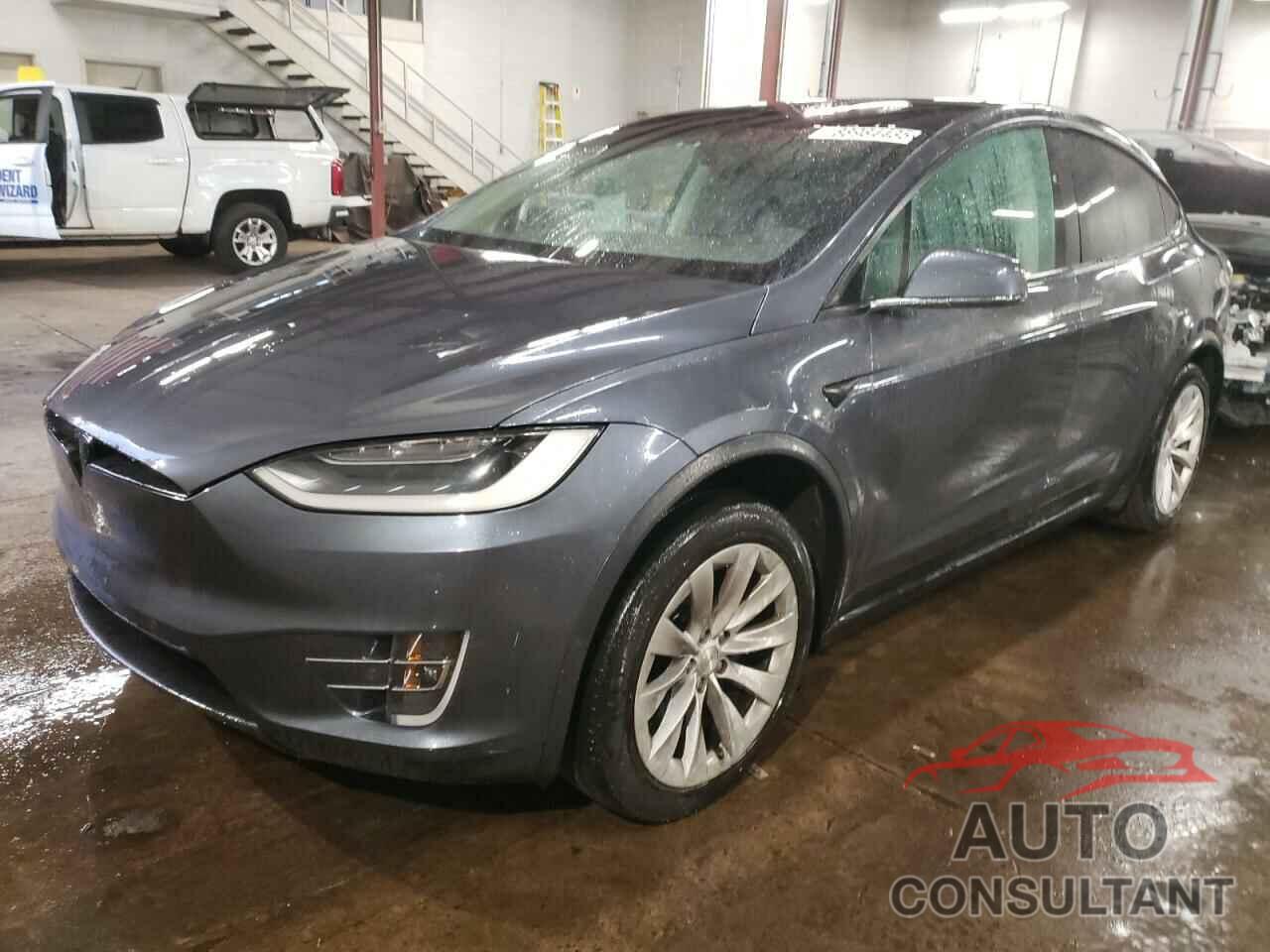 TESLA MODEL X 2018 - 5YJXCBE20JF100274