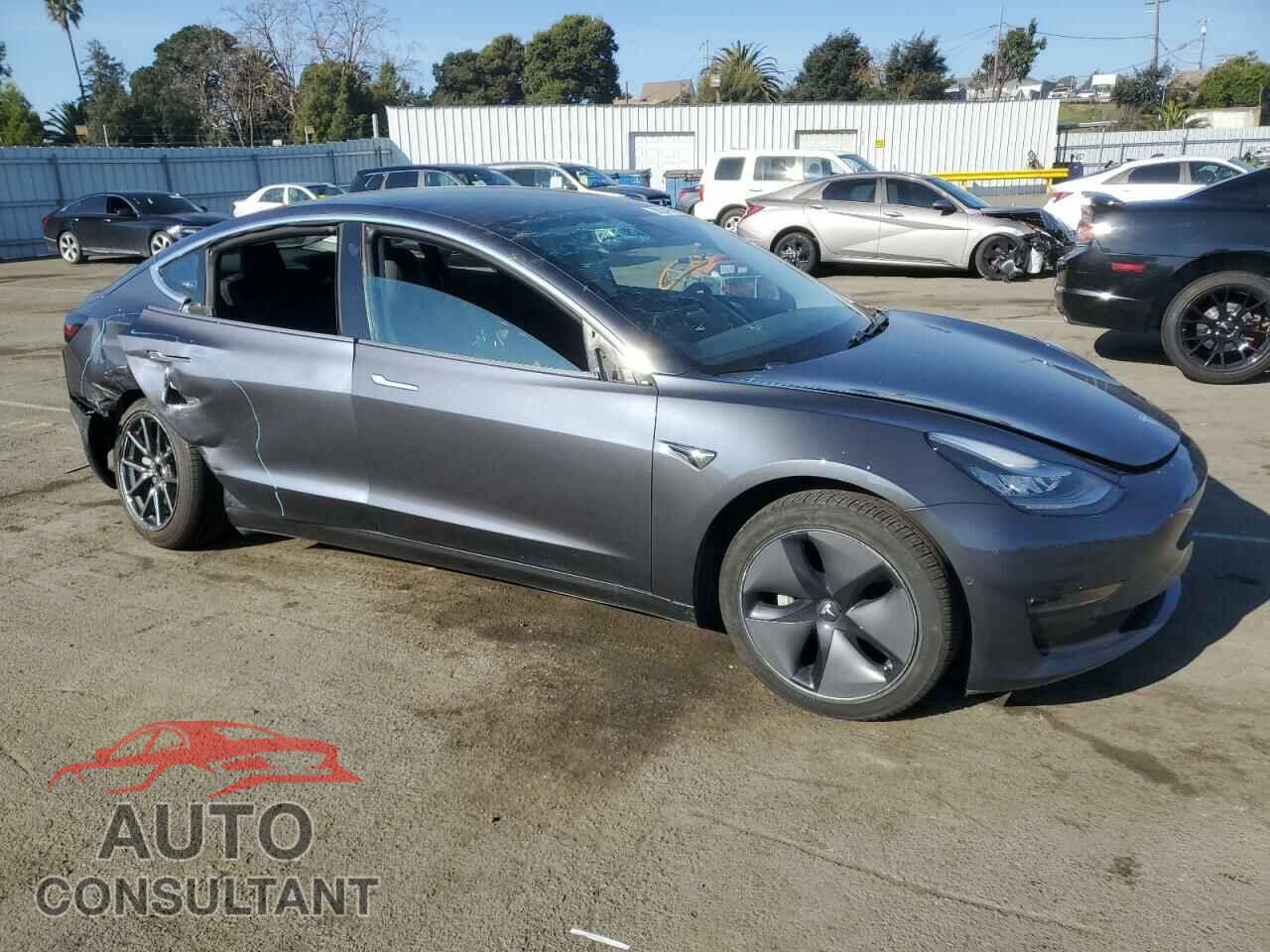 TESLA MODEL 3 2018 - 5YJ3E1EA8JF157722