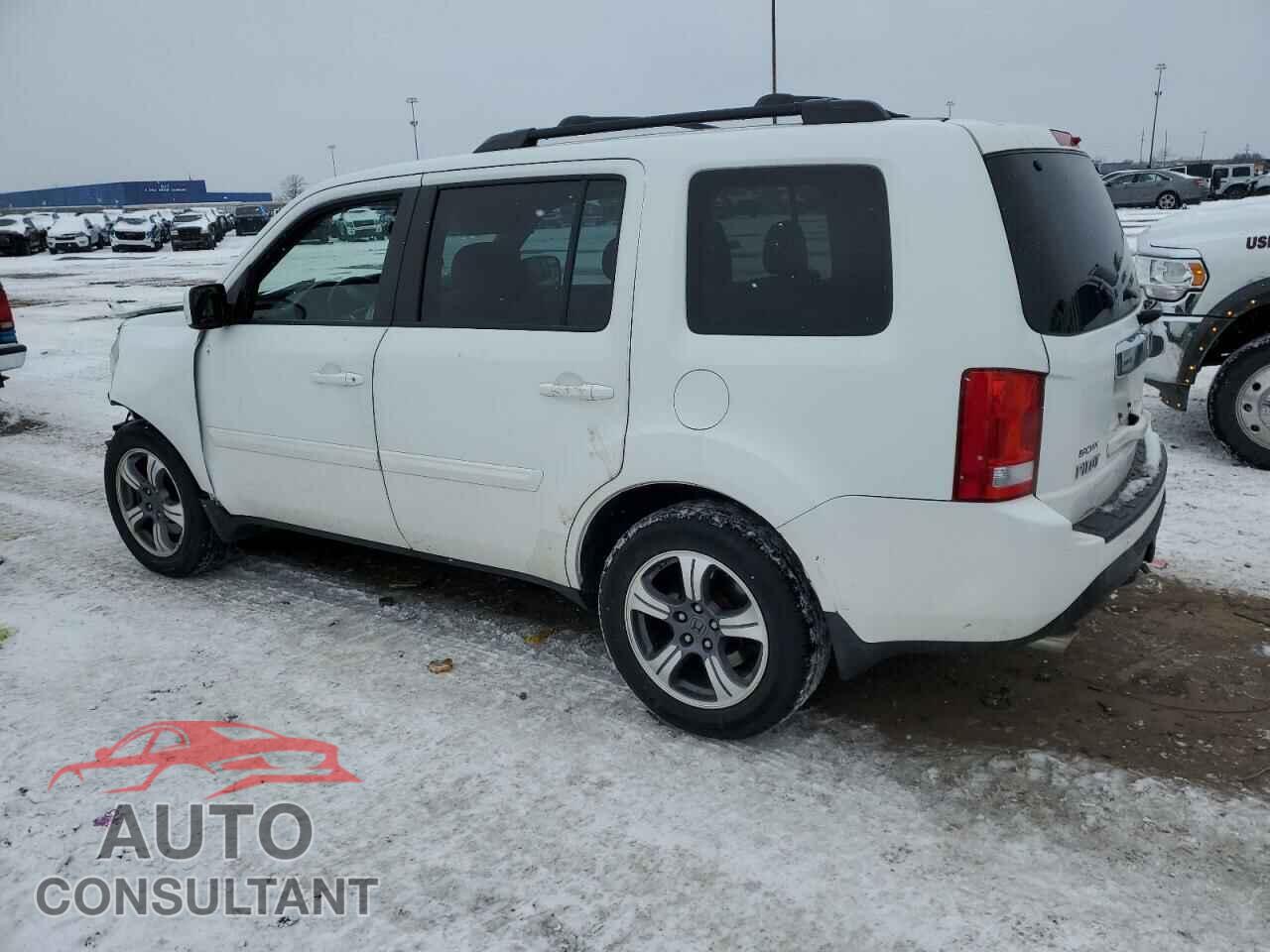HONDA PILOT 2015 - 5FNYF3H37FB027885