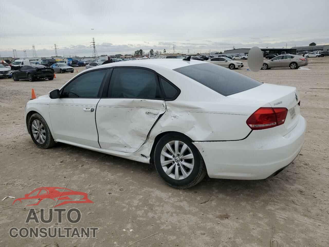 VOLKSWAGEN PASSAT 2014 - 1VWAT7A37EC072748