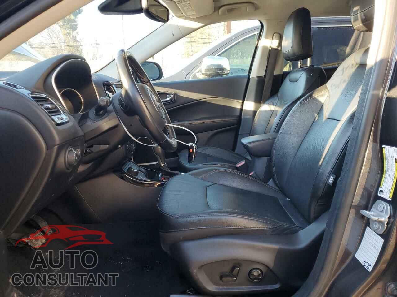 JEEP COMPASS 2021 - 3C4NJDCB8MT604489