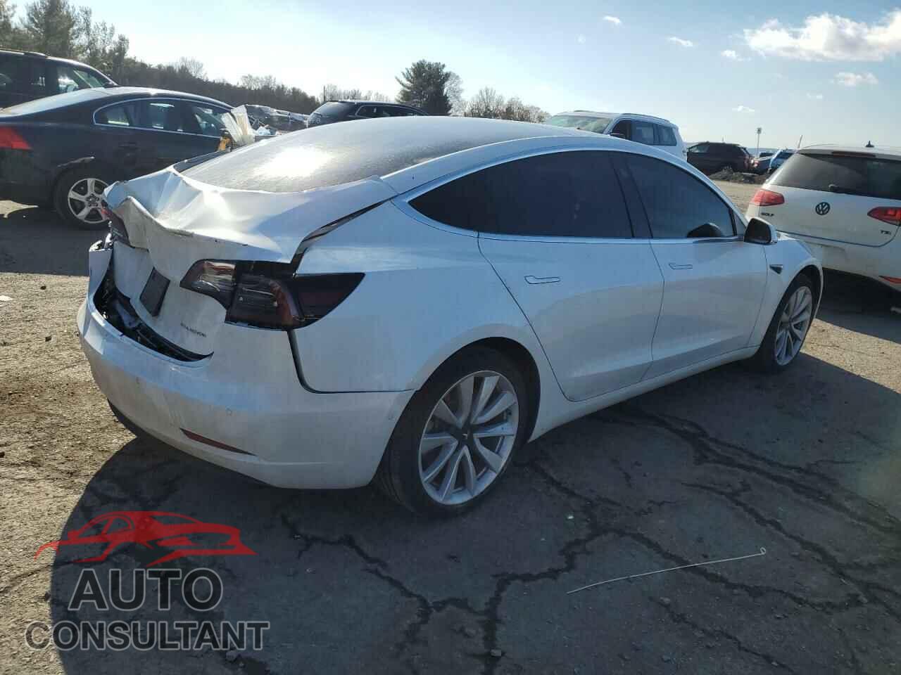 TESLA MODEL 3 2019 - 5YJ3E1EB3KF494308