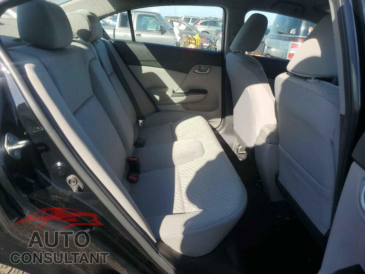 HONDA CIVIC 2015 - 2HGFB2E56FH532282