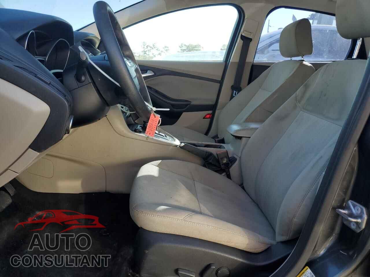 FORD FOCUS 2016 - 1FADP3F27GL351252