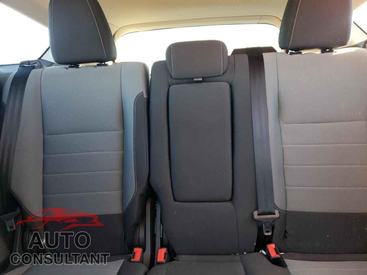 FORD ESCAPE 2016 - 1FMCU0G73GUB04565