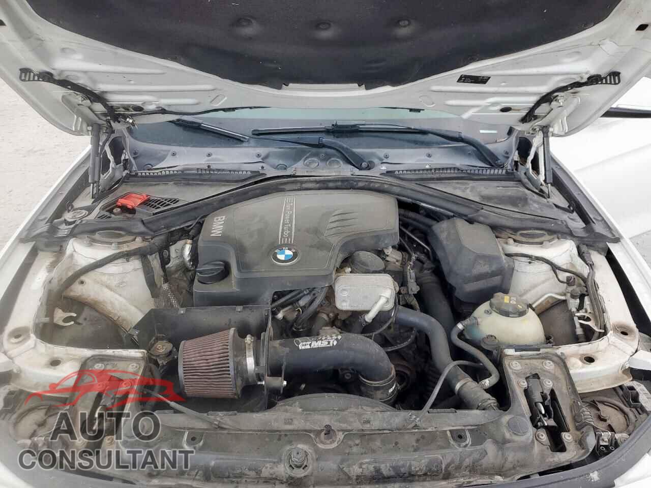 BMW 3 SERIES 2016 - WBA8E5G56GNU20245