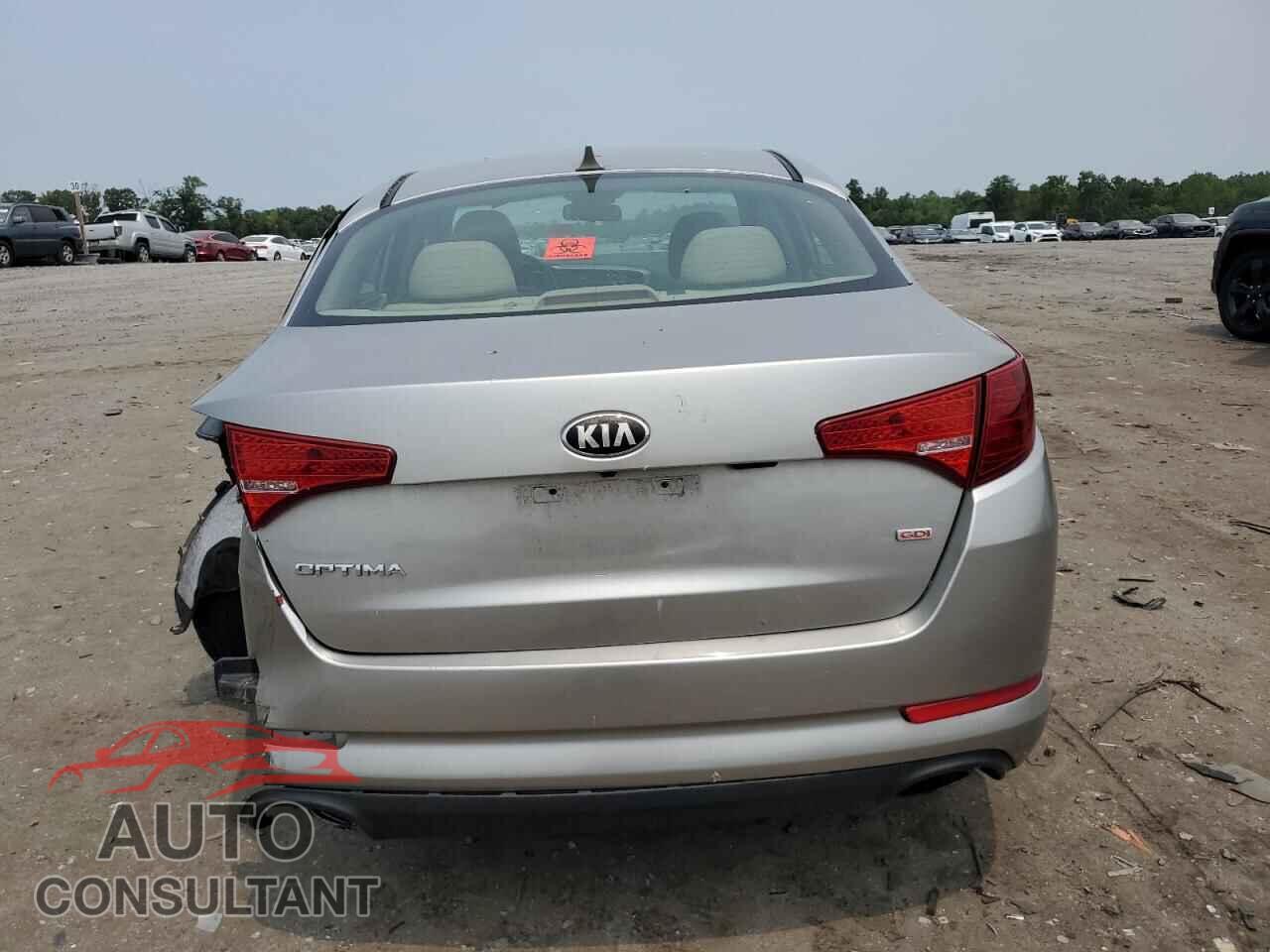 KIA OPTIMA 2012 - 5XXGM4A71CG081888