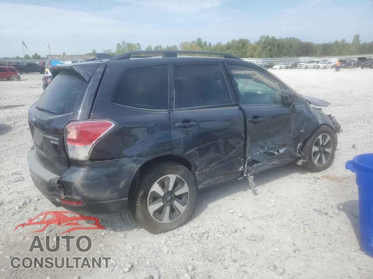SUBARU FORESTER 2017 - JF2SJAEC1HH570599