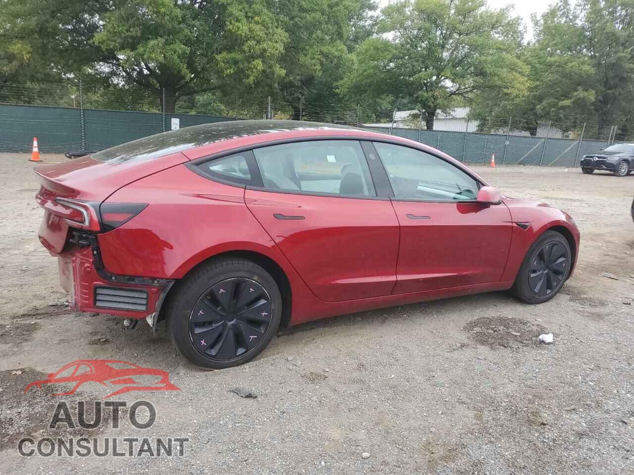 TESLA MODEL 3 2024 - 5YJ3E1EA0RF828375