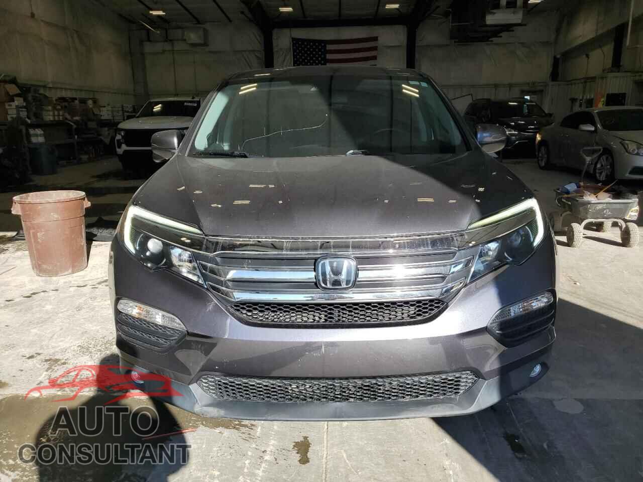 HONDA PILOT 2017 - 5FNYF6H65HB009478