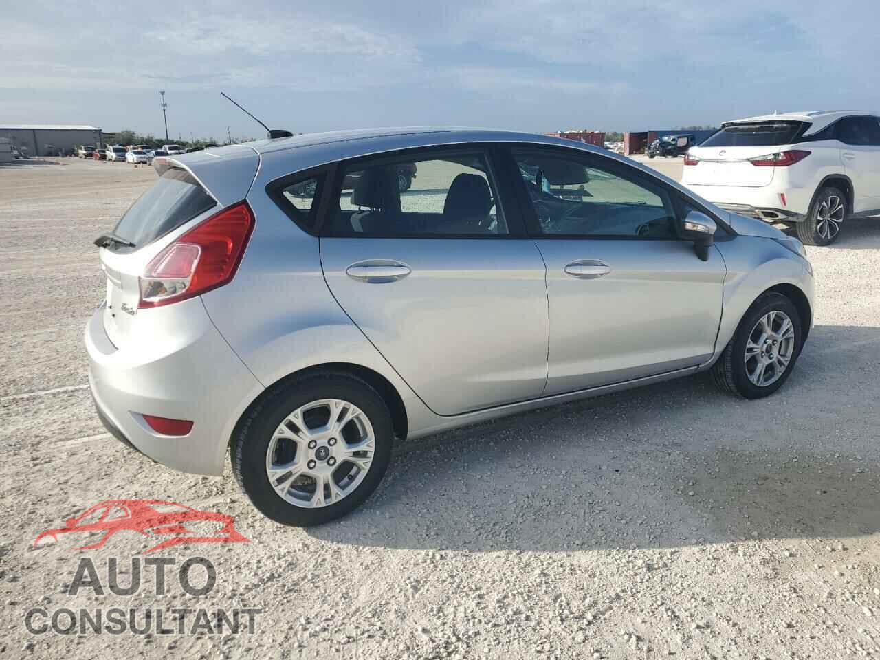 FORD FIESTA 2015 - 3FADP4EJ1FM129852