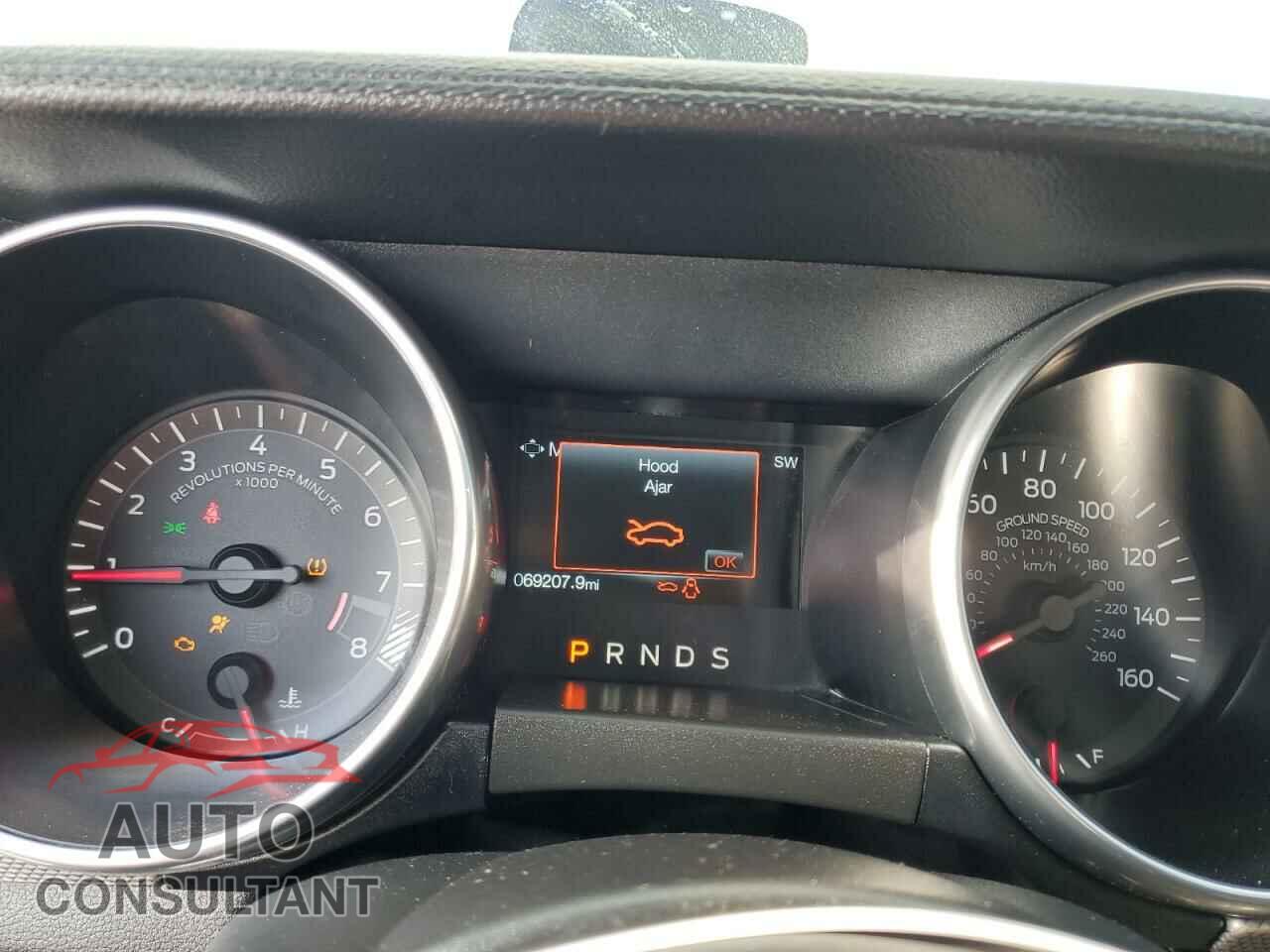 FORD MUSTANG 2018 - 1FA6P8CF2J5121031