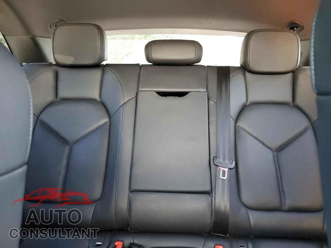 PORSCHE MACAN 2016 - WP1AB2A55GLB45272