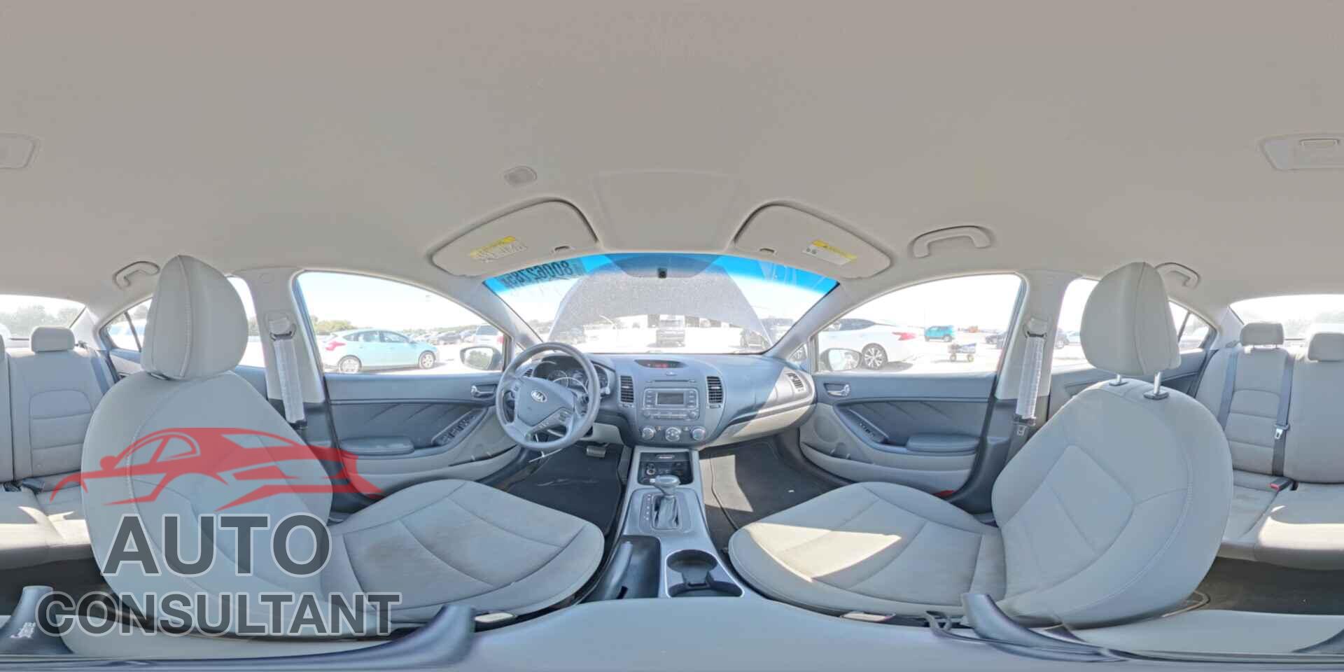KIA FORTE 2015 - KNAFK4A67F5377478