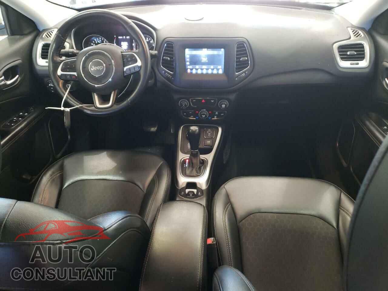 JEEP COMPASS 2019 - 3C4NJDBB8KT650323